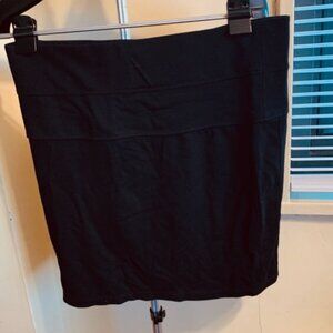 Democracy Zippered Stretch Skirt